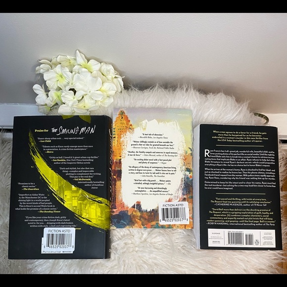 Book Bundle: 3 New Novels - Picture 3 of 10